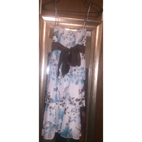 Medium Spaghetti Strap Dress - Picture 2 of 3